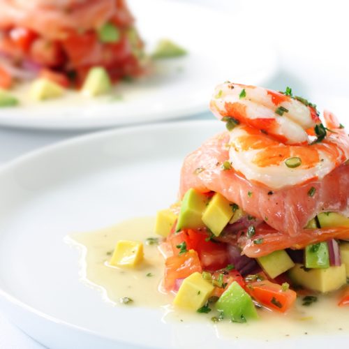 Avocado salsa met gerookte zalm